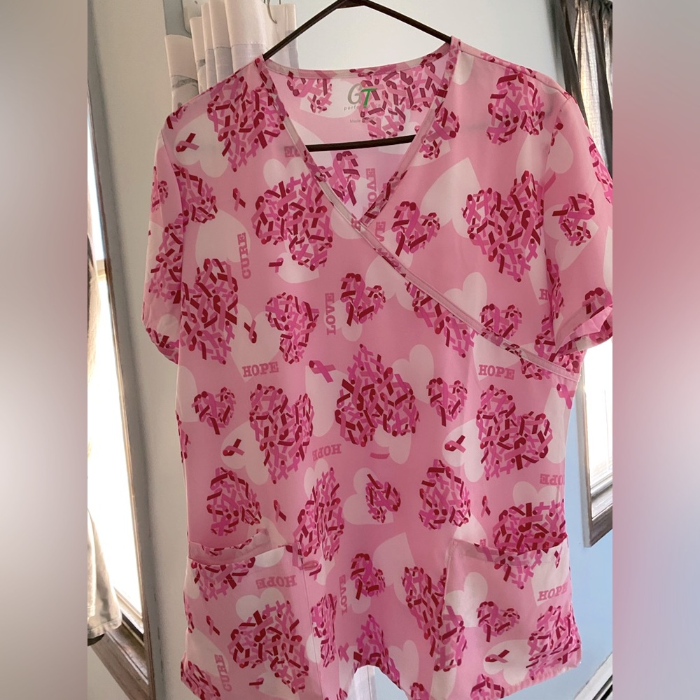 Size large breast cancer scrub top 5/20$